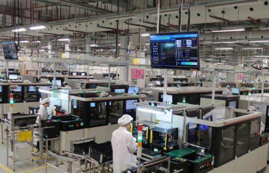 為何中介主導(dǎo)電子廠招聘？——解析制造業(yè)用工生態(tài)鏈